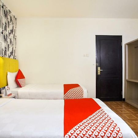 Oyo 119 Belvena Hotel Cakarta Dış mekan fotoğraf