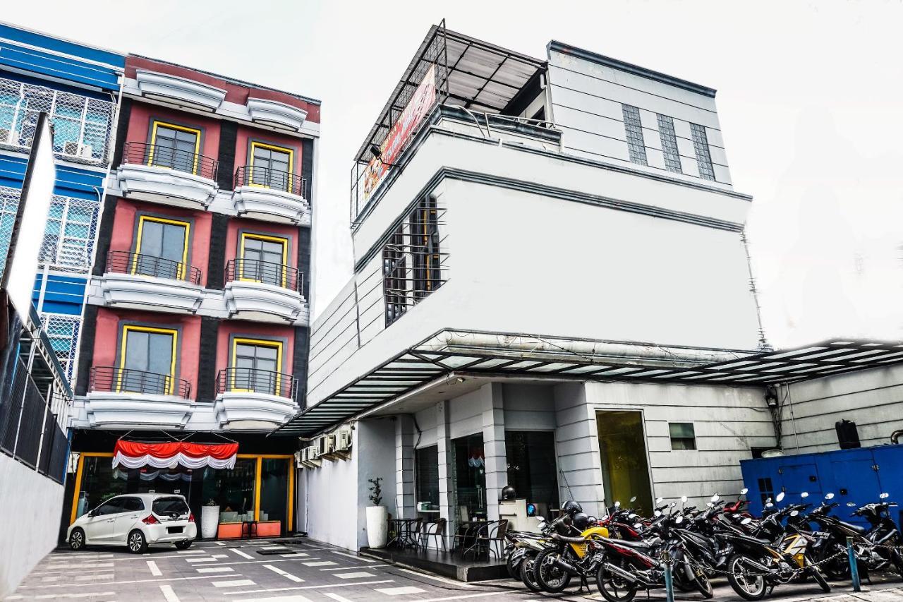 Oyo 119 Belvena Hotel Cakarta Dış mekan fotoğraf