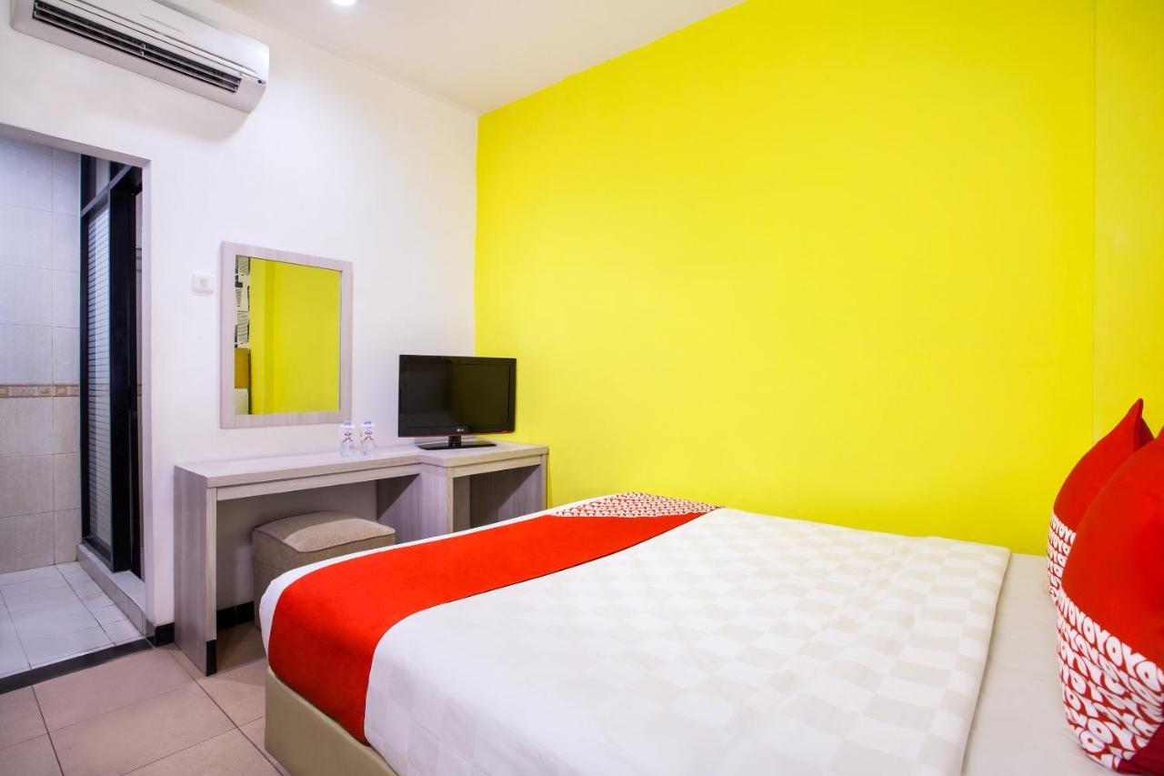 Oyo 119 Belvena Hotel Cakarta Dış mekan fotoğraf